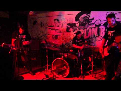 Kutya Harap - DÍRY - živák Plan B Ostrava