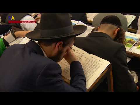 Tens of Thousands of Jews Come to Uman for Rosh Hashanah