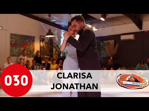 Clarisa Aragon and Jonathan Saavedra – Mozo guapo