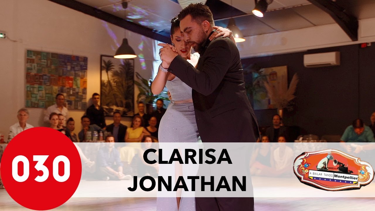 Clarisa Aragon and Jonathan Saavedra – Mozo guapo