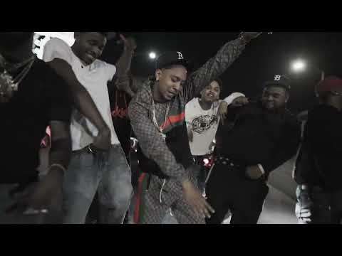 FRosTydaSnowMann   tHa JoiNt Shot By @LewisYouNasty