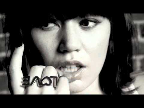 Britt Love - Playing The Game (Clip)