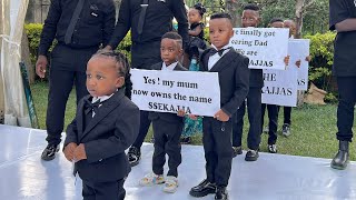 Download lagu Abaana ba Chosen Becky baniliza professor Ssekajja nga Taata wabwe omujuvu ku Wedding reception  mp3