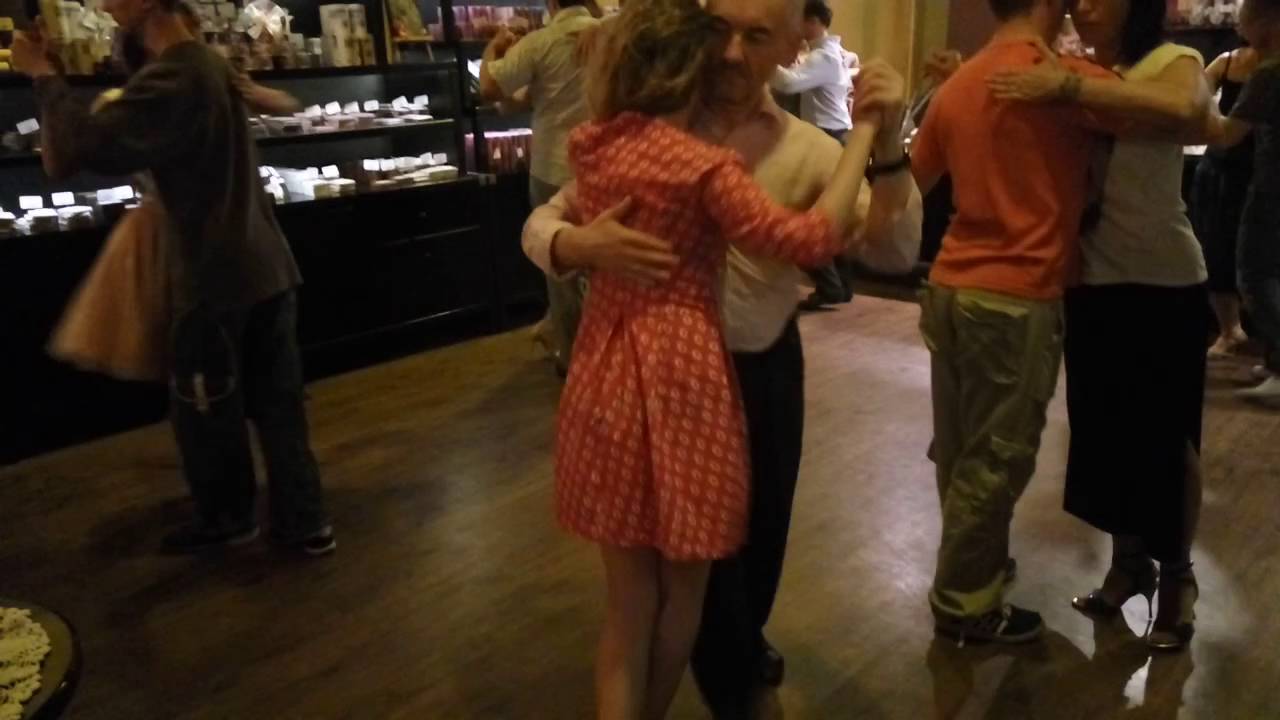 2016-08-08  Танго в Киеве. Милонга в Львівська Майстерня Шоколаду-1