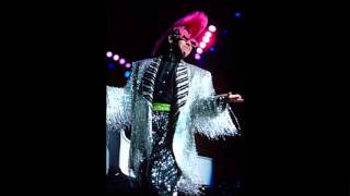 #15 - Shoot Down The Moon - Elton John - Live in Belfast 1986