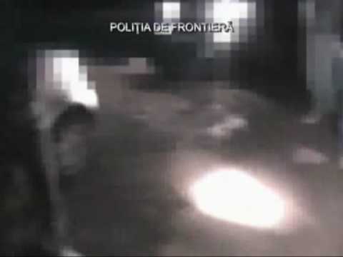 TRAFICANTI DE DROGURI RETINUTI CU FOCURI DE ARMA