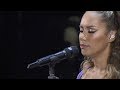 Leona Lewis - A moment like this in Helsinki, Finland, Art on Ice 2013 (acoustic version)