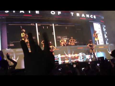 Armin van Buuren - This Is What It Feels Like (W&W Rmx) live @ Privilege ASOT Ibiza 24/06/13