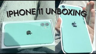 iPhone 11 green and wildflower case unboxing