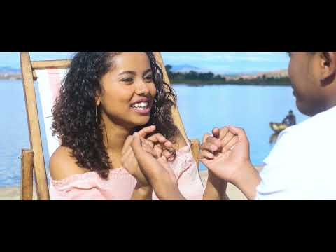 Ny fonay roa - DO RAJOHNSON feat. VOLANA