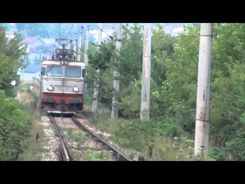 Tren R5723 Suceava - Cimpulung Moldovenesc la iesire din Suceava - 16.08.2015