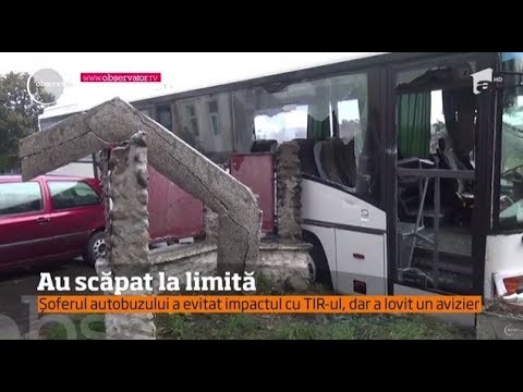 Prezenţa de spirit a unui şofer de autobuz a salvat vieţile a 40 de oameni, în judeţul Bistriţa
