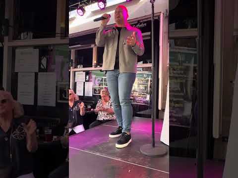 “Donny Van Der Roest “- “En Dan Komt Ze Binnen “ Tijdens Brandersfeesten Schiedam 2025