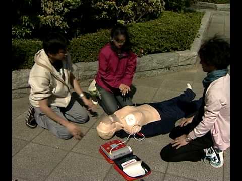 BLS一次救命処置AEDを使った救命処置－胸骨圧迫（心臓マッサージ）