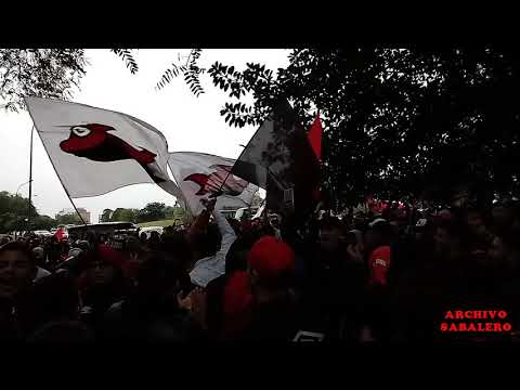 "Previa / Hinchada Sabalera en Montevideo / Sudamericana 2019" Barra: Los de Siempre • Club: Colón