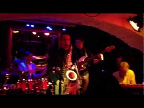 Mo' Juice - Break Out