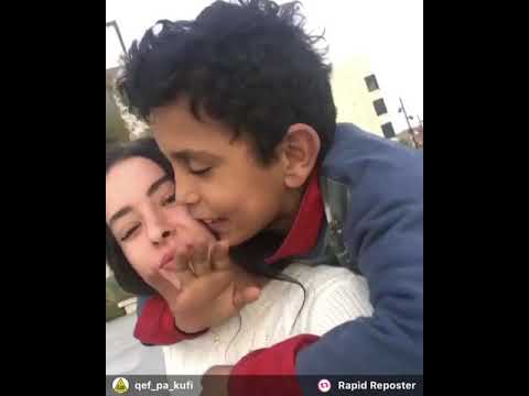 Shiko se si dajali i vogel e puth vajzen