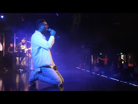 "Momento de adoración con Marcos Brunet" | Conferencia Comunidad 2022