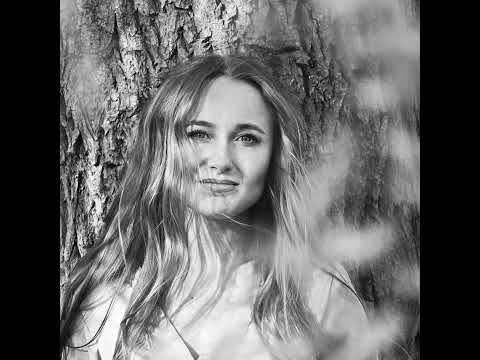Eliška Bröcklová - Dobrodružství s bohem Panem (Marta Kubišová)
