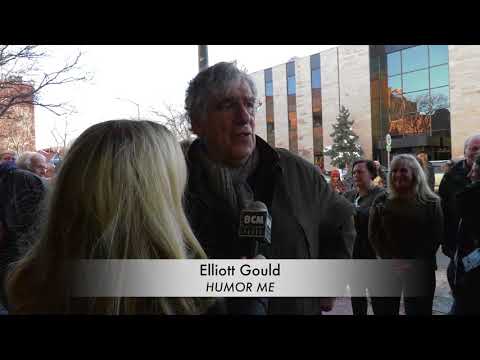 download lagu mp3 mp4 Elliott Gould Sunglasses, download lagu Elliott Gould Sunglasses gratis, unduh video klip Elliott Gould Sunglasses