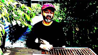 Jeg prøvesmager en habanero-agtig chili and the heliocentrics(mix)