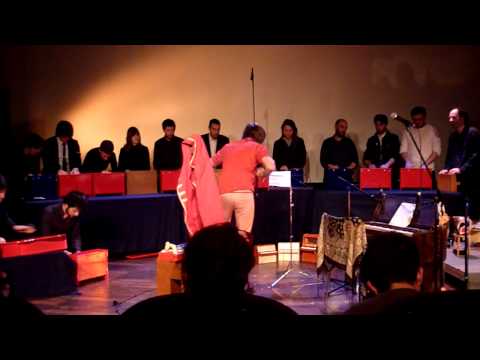Michael Wookey's Toy Piano Orchestra - Smells like teen spirit (12 Fev. 2010)