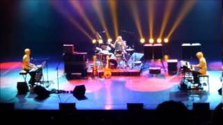 Van Der Graaf Generator- Flight "Live" Montréal 2012