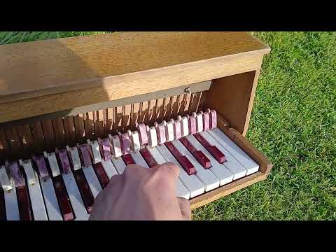 chromatic toy piano 25 keys Michelsonne Paris - sound family : celesta mustel musical saw martenot Wurlitzer ... image 4