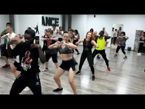 Shado chris feat serge beynaud. nous les boss.