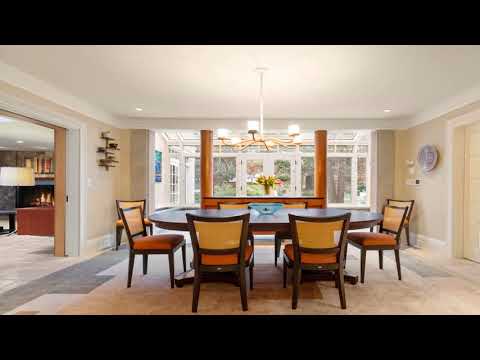 16 Rolling Lane, Dover, MA 02030