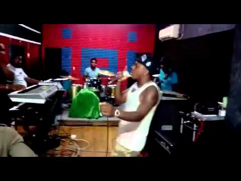 Young flex PD rehearsal for sting 🐝