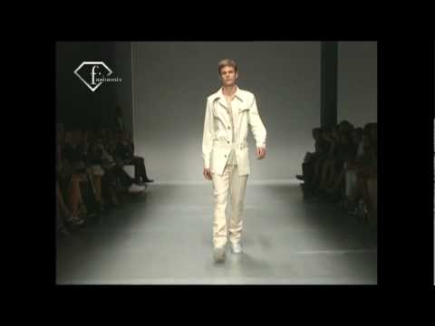 fashiontv | FTV.com - JOE EDNEY + JOHAN VAN DER HILST - MODELS UOMO 2008 P/E
