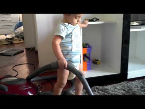 Eric Fidelis Aspirando pó