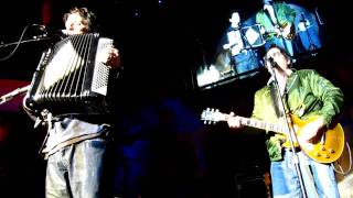 They Might Be Giants - Cage &amp; Aquarium (2011-11-25 - Wolf&#39;s Den at Mohegan Sun, CT)