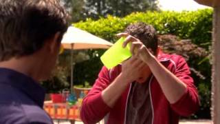 Scene Charlie, Kyle, Hillary (vf)