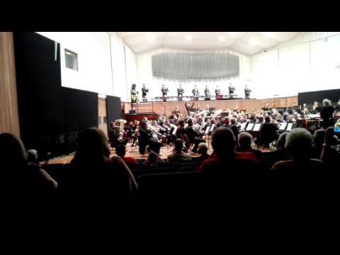 Orobian Pipe Band e Orchestra Centottoni - Highland Cathedral