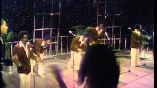 The Whispers   And The Beat Goes On Official Video SaveYouTube com
