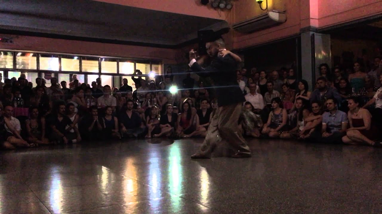 Virginia Pandolfi y Jonathan Aguero — Tango Salón 2016