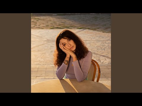 Uykumun Boynunu Bükme - Melike Şahin