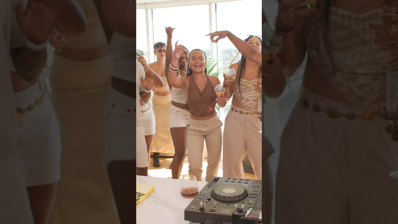 nothing but joy sounds | juls | aprtment life #latinmusic #djmix