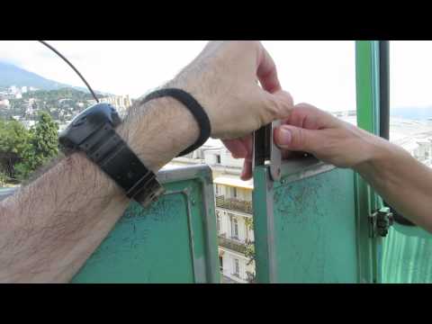 Yalta toy's Cable car - don't miss the sofisticated security lock!