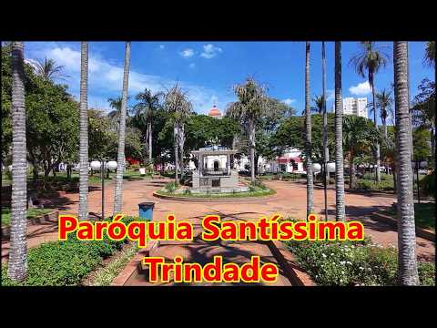 Paróquia Santíssima Trindade localizada no Largo da Matriz, 02 - Centro, Tietê - SP, 18530-000