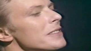 David Bowie Hang Onto Yourself Video