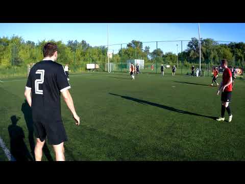 StrefaFutbolu.pl: Pomarańczowi - Przyjaciele Fryzjera