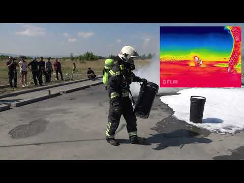 Lithium Ionen Batterie: Löschversuch mit Schaum