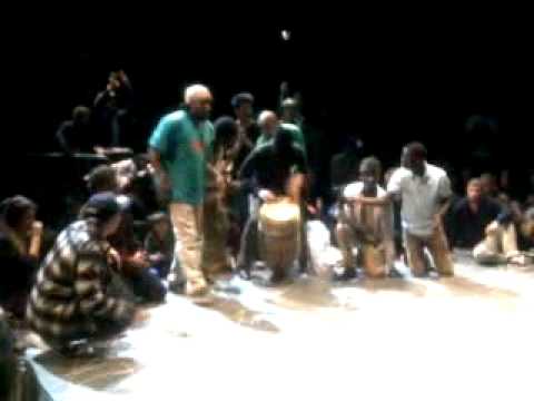 Mix Up Battle V Impro avec Kahil El Zabar et les Danseurs.mp4