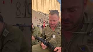 מלחמת חרבות ברזל ככה זה ברי סחרוף (היוצר אליסף עמר) - התמונה מוצגת ישירות מתוך אתר האינטרנט יוטיוב. זכויות היוצרים בתמונה שייכות ליוצרה. קישור קרדיט למקור התוכן נמצא בתוך דף הסרטון