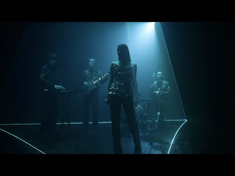 А Студио - Она Не Виновата