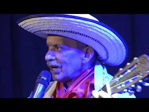 Arias y Ospina - Muchacha de risa loca [día 2] XXV Festival Nacional de Música Mangostino de Oro