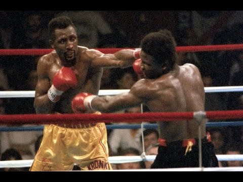 Thomas Hearns vs Dennis Andries (Highlights)